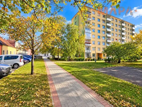 Pronájem bytu 1+1, Chomutov, Kostnická, 35 m2