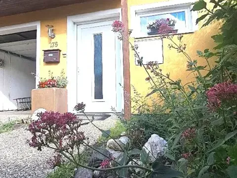Prodej bytu 5+kk, Tišice, Hasičská, 120 m2