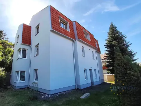 Pronájem bytu 2+1, Praha - Podolí, Na vrstvách, 70 m2