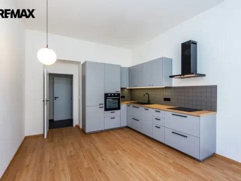Pronájem bytu 2+kk, Praha - Nusle, Sinkulova, 44 m2