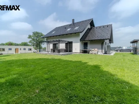 Pronájem rodinného domu, Dobratice, 155 m2