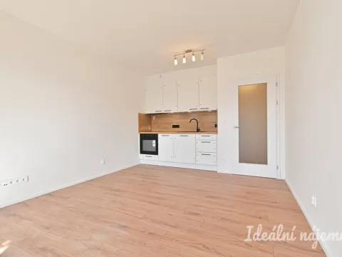 Pronájem bytu 1+kk, Brno - Maloměřice, Pod Kavkami, 27 m2