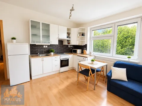 Pronájem bytu 2+kk, Praha - Suchdol, Internacionální, 52 m2