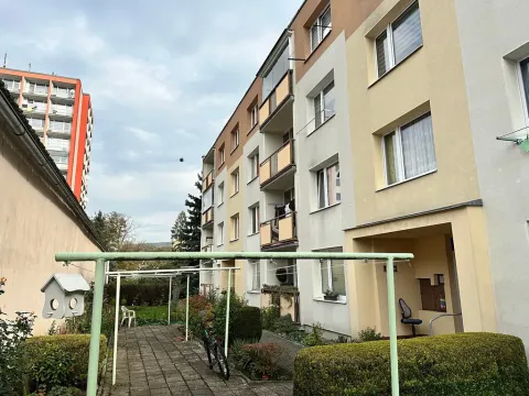 Pronájem bytu 1+1, Děčín, Kladenská, 36 m2