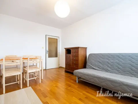 Pronájem bytu 2+kk, Praha - Čakovice, Cukrovarská, 40 m2