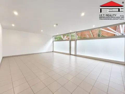 Pronájem obchodního prostoru, Brno, Rokytova, 80 m2