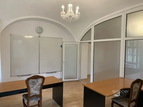 Pronájem kanceláře, Praha - Bubeneč, Na Zátorce, 56 m2