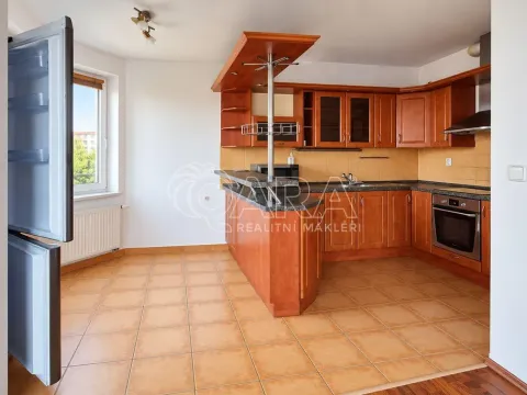 Prodej bytu 3+kk, Rudná, Havlíčkovo nám., 75 m2