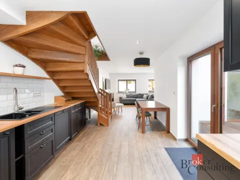 Prodej rodinného domu, Horoměřice, Do Oříšků, 115 m2