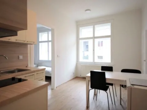 Pronájem bytu 2+kk, Praha - Vršovice, Košická, 43 m2