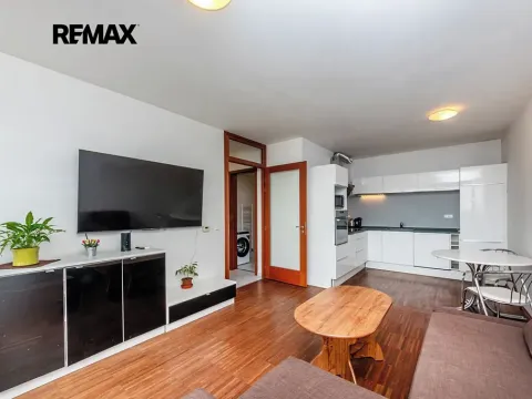 Prodej bytu 2+kk, Praha - Stodůlky, Jeremiášova, 54 m2