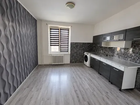 Prodej bytu 2+1, Most, tř. Budovatelů, 58 m2